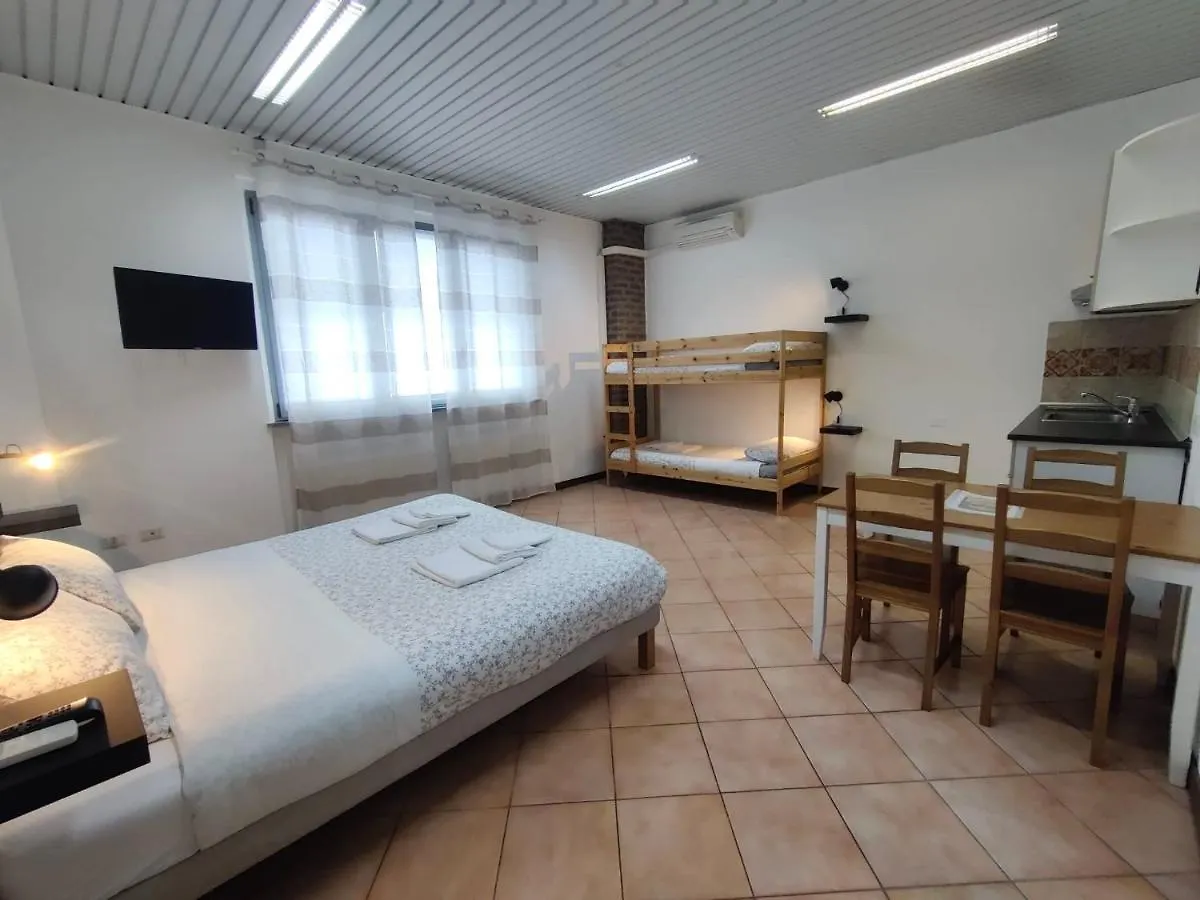 Cascina Bellaria Hostel Milan