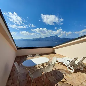 https://canevini.hotelinveneto.com