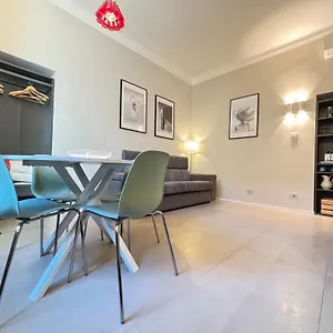 https://brera-apartment.it-lombardy.com