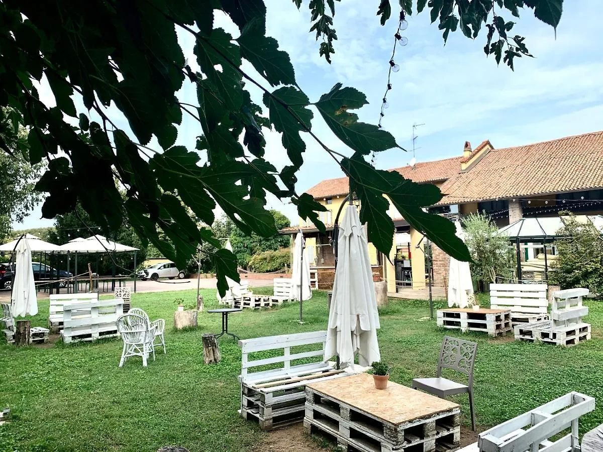 Cascina Bellaria Hostel Milan